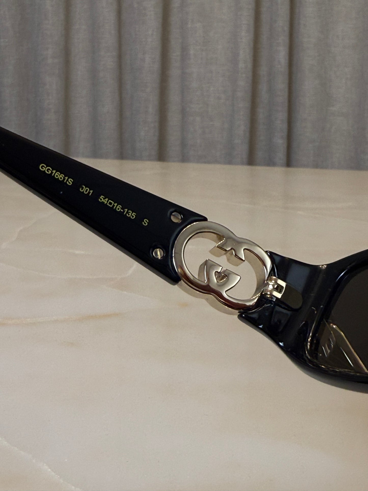 Gucci Sunglasses GG1661S