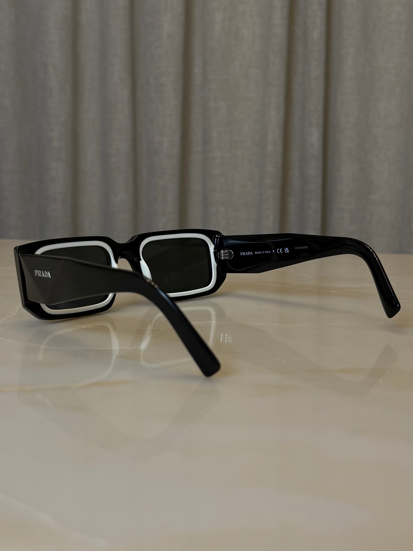 Prada sunglasses PR A07SF