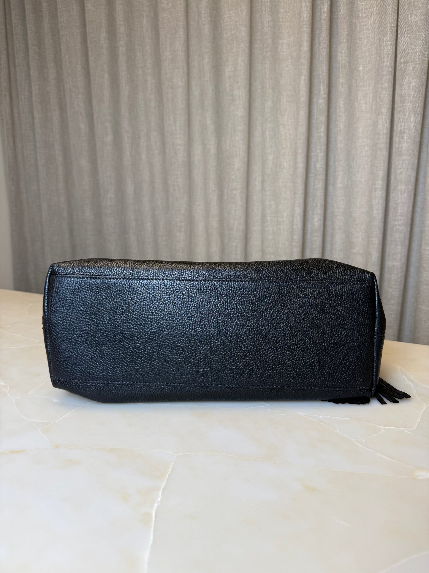 Gucci Black Leather Medium Soho Chain Tote